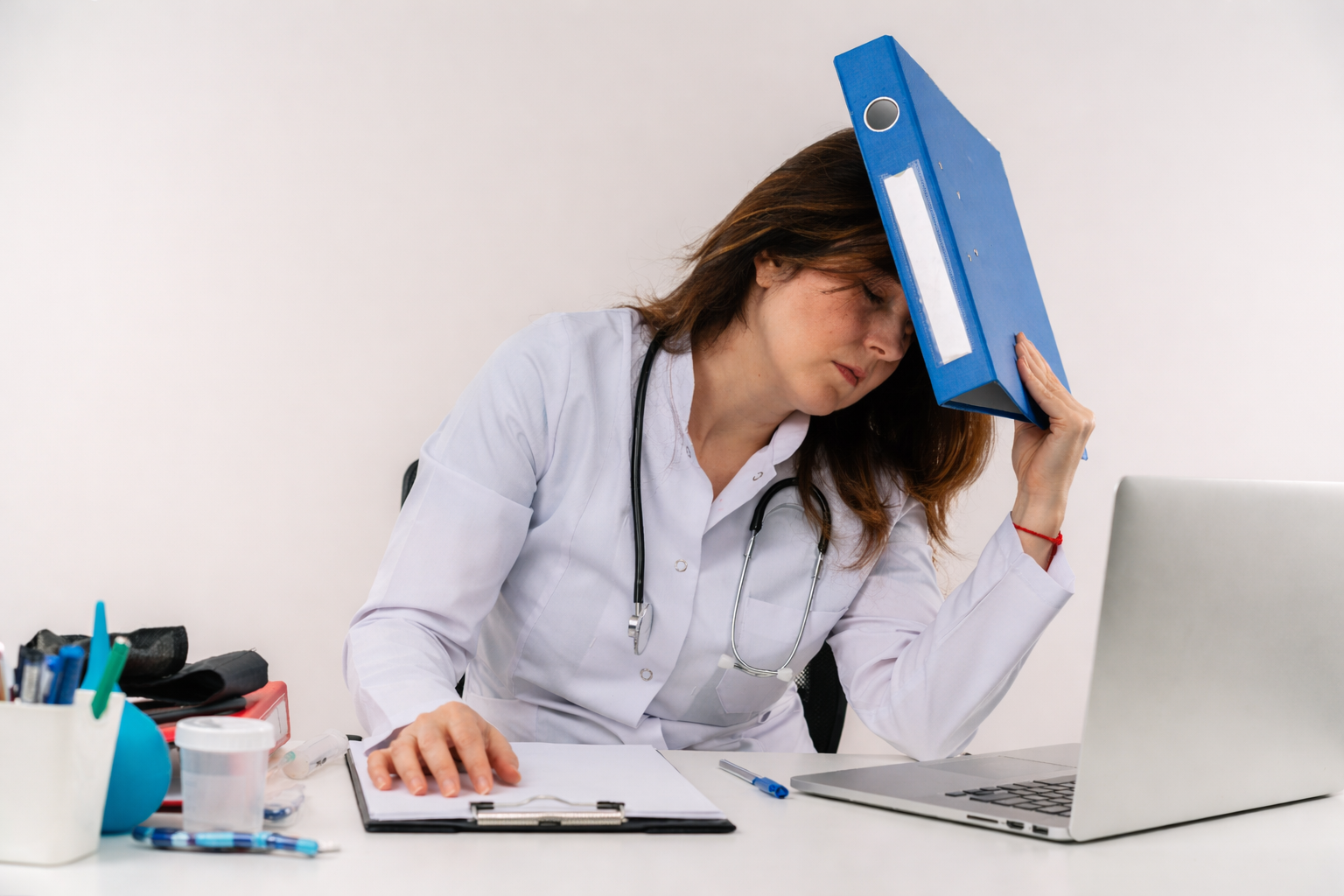 Veterinary AI scribe capturing consultation to generate SOAP notes